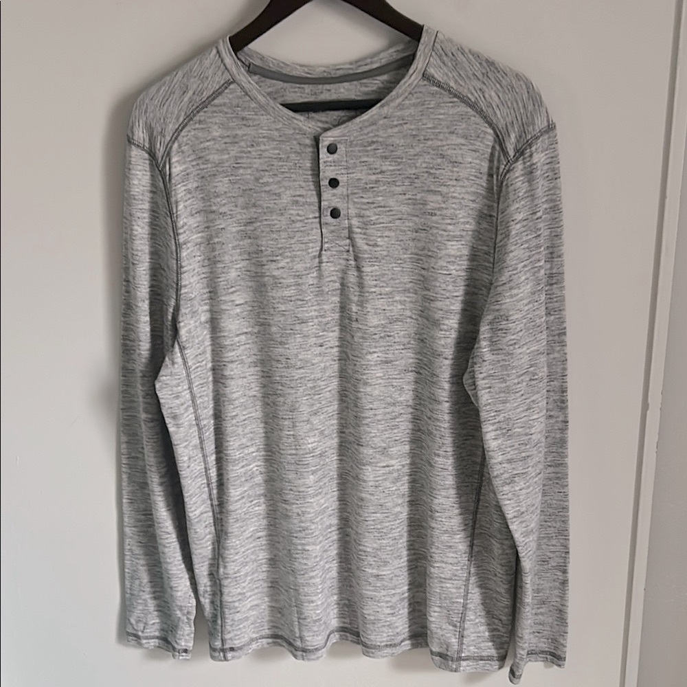 Express Men’s Marled Gray Long Sleeve Double Knit Cotton Blend Henley Shirt
